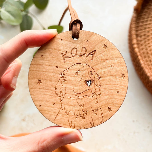 Retriever Wooden Christmas Bauble